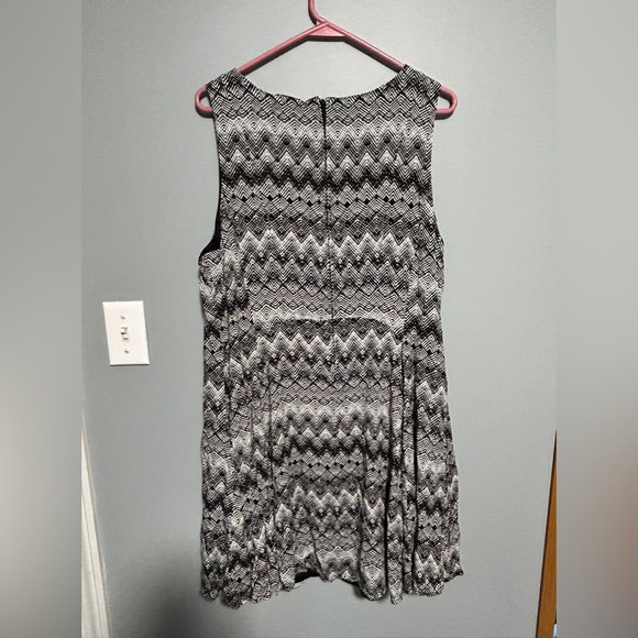 Torrid Black and White Aztec Mini Dress - Picture 5 of 8